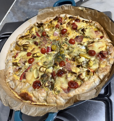 Quiche in a cast iron pan